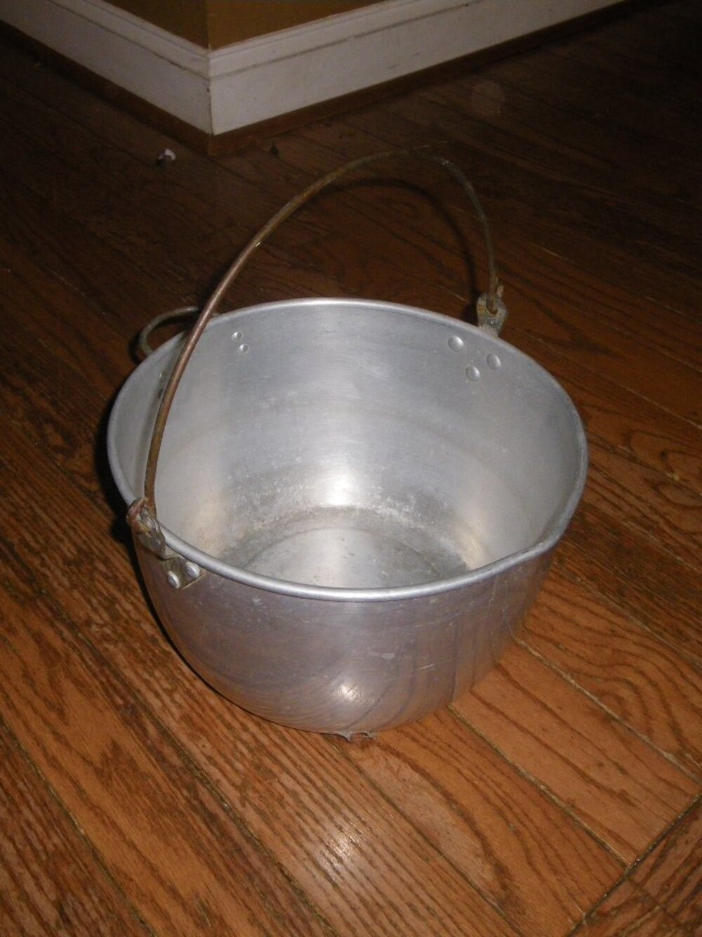 Vintage Wear Ever Large Aluminum Stock Pot w/ Bail Handles TACU Co No 124 USA